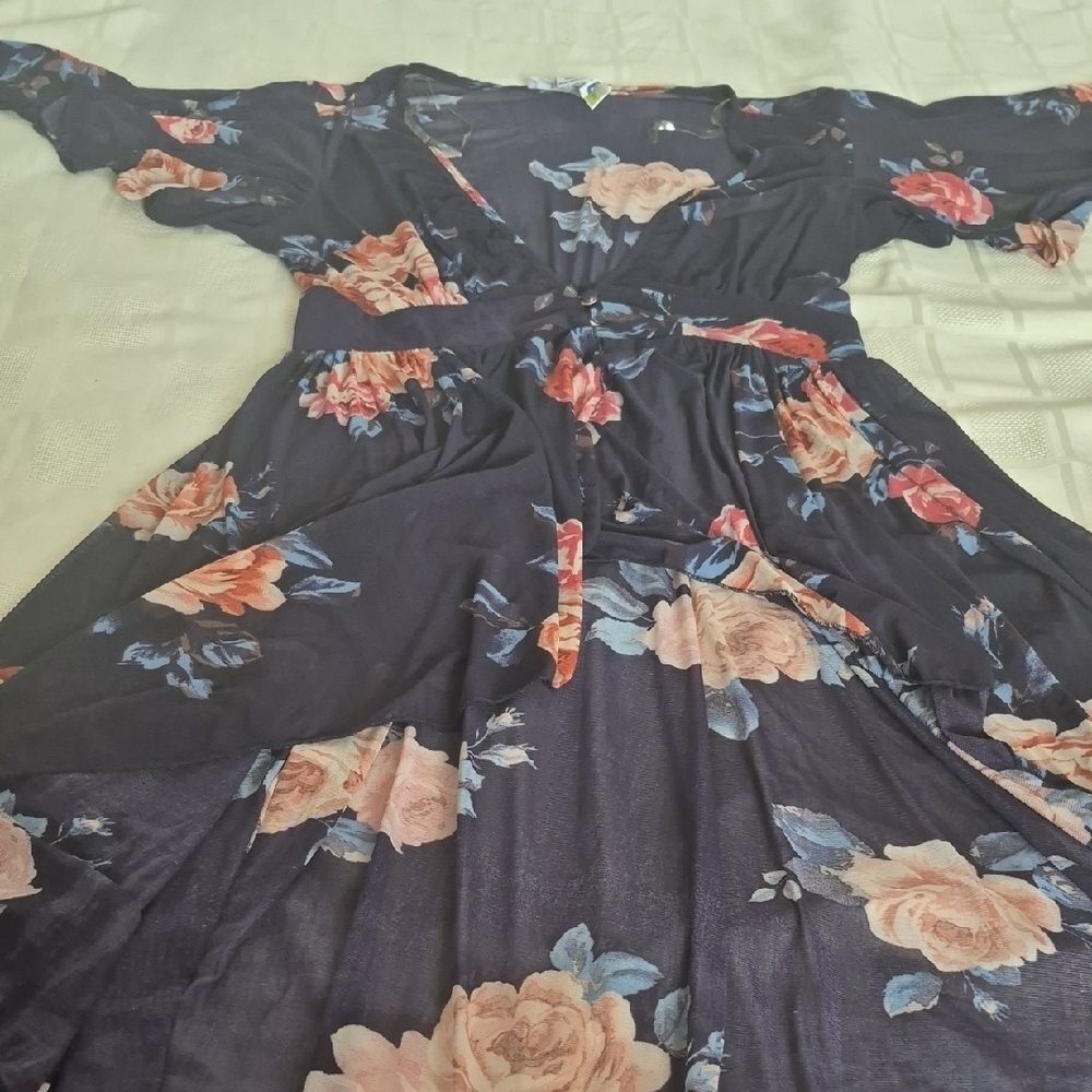 Elegant Floral High-Low Dress - Picture 15 of 16